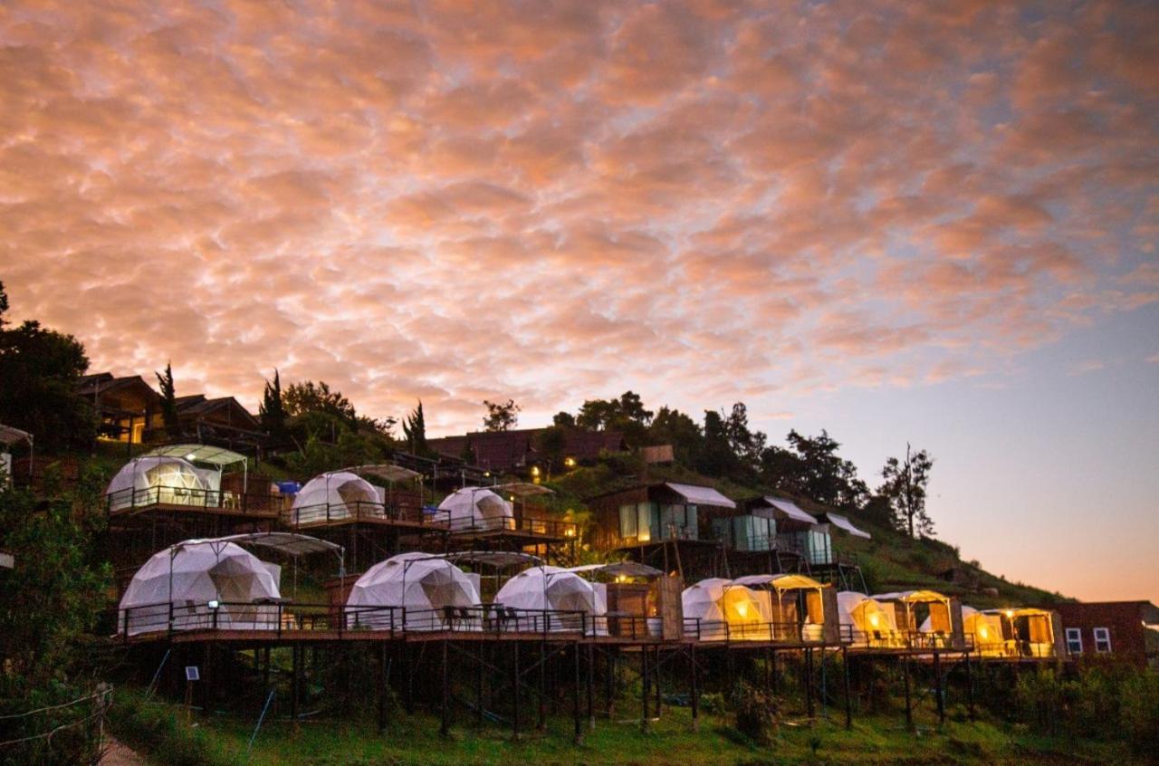 ภูวินคาเฟ่ โฮมสเตย์ Phuwin Cafe Homestay Mon Jam ภายนอก รูปภาพ